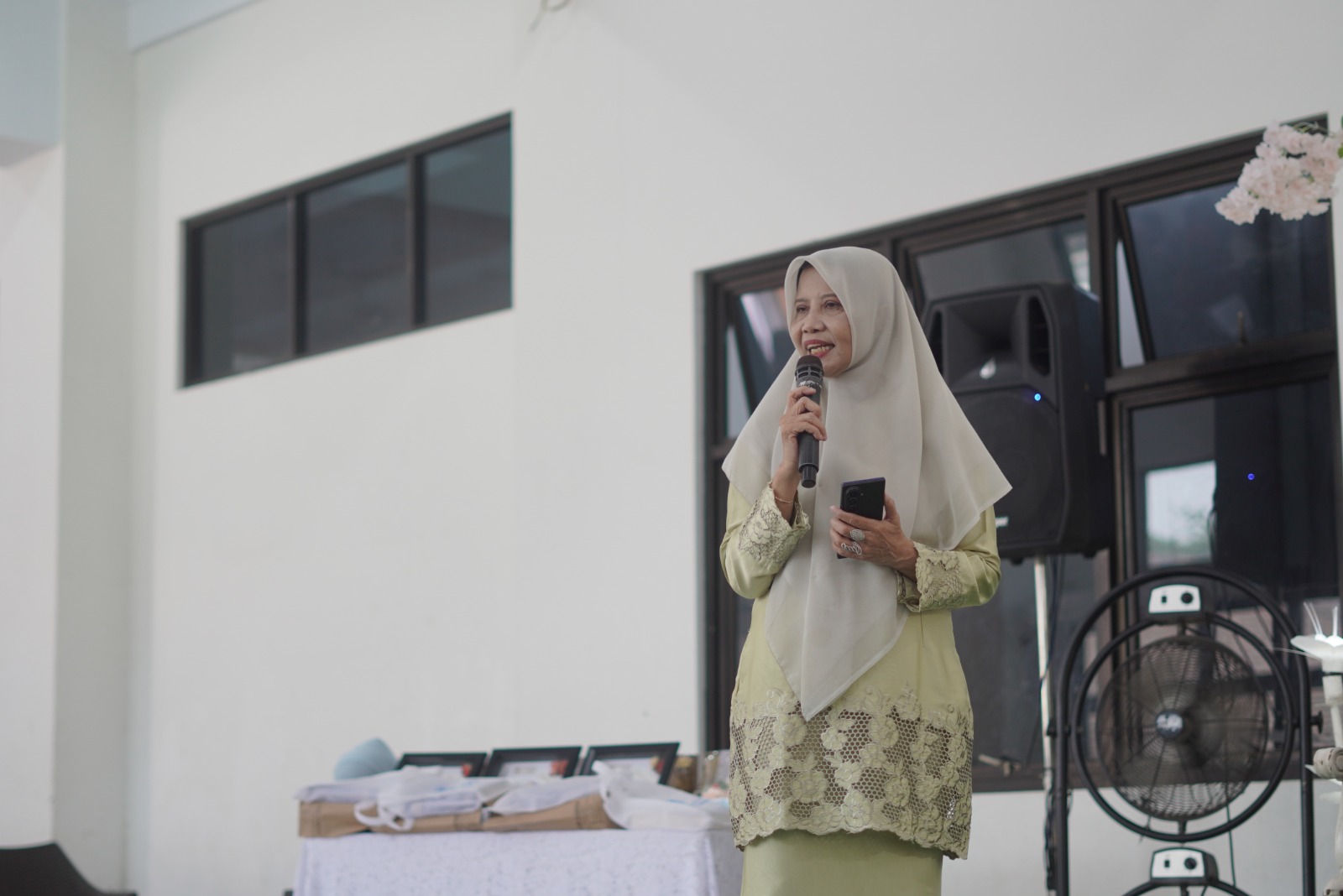 Nyai Ida Rufaida Ali Sampaikan Pesan Pernikahan dalam Nikah Massal Haul ke-38 KH Ali Maksum